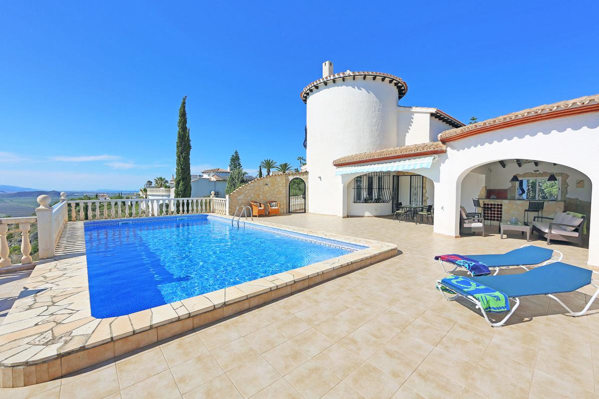 A vendre Villa de 4 chambres avec piscine et vue mer à Monte Pego